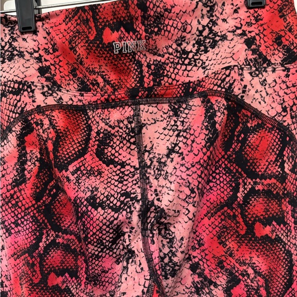 Pink Victoria’s Secret leggings size medium - Picture 4 of 6